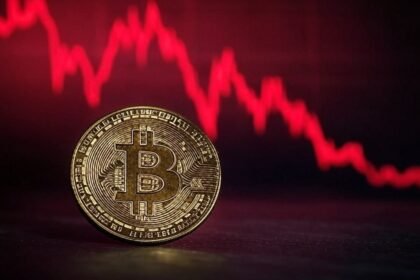 Bitcoin falls below $83,000 shortly after Key Week begins