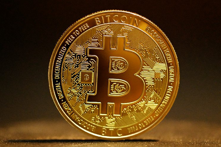 Bitcoin set for "large moves" during a retest of $103,000 - the important level to watch