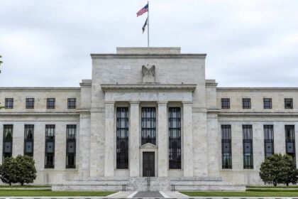 The Fed can cut interest rates in a month, the governor says