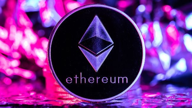 Ethereum approaches a critical price level - regaining $3,000 will bring in a market-wide rally