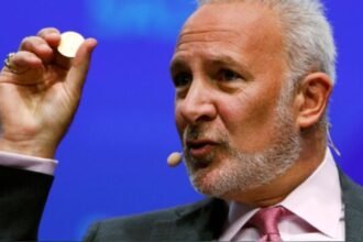“Prepare for a historic economic collapse”: Peter Schiff